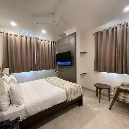 Hotel Wongdhen House à New Delhi Extérieur photo