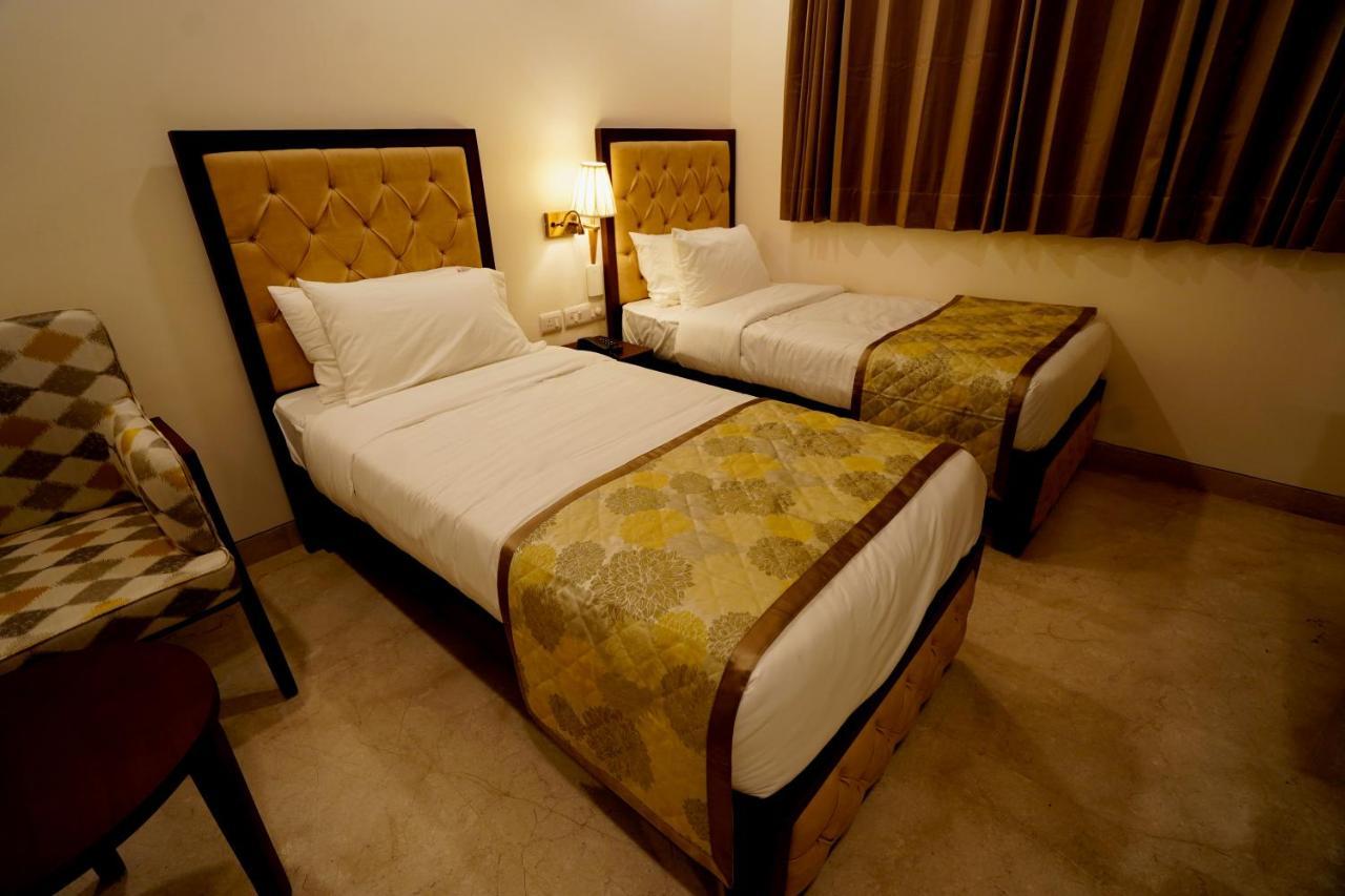 Hotel Wongdhen House à New Delhi Extérieur photo