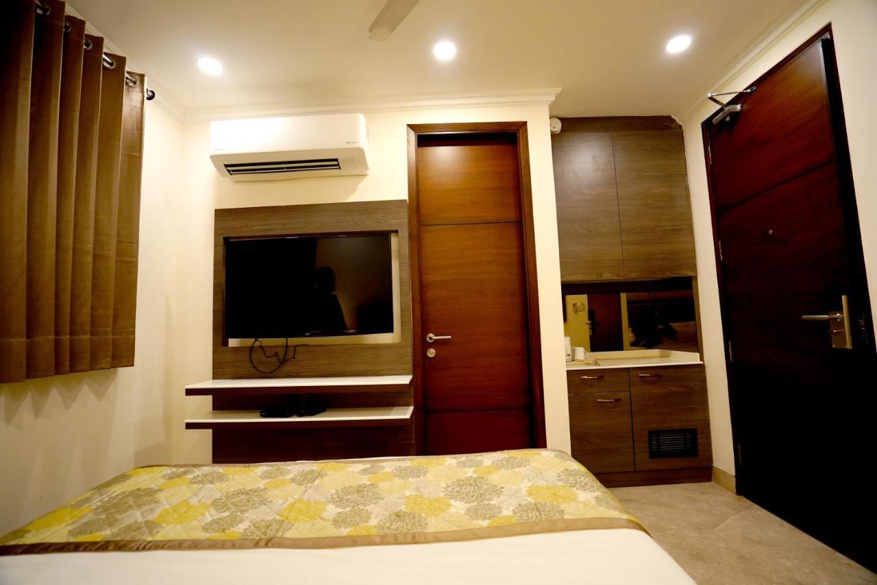 Hotel Wongdhen House à New Delhi Extérieur photo